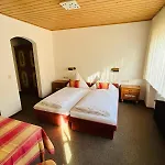 Gaestehaus Herzog Am Bodensee * 울딘겐물호펜